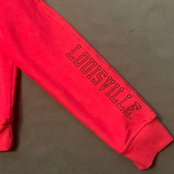 Louisville Cardinals Adult Red Pullover Hoodie Colosseum Size XL - Picture 5 of 10